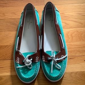 Very good condition Cole Haan Nike Air Loafers. Size 10.5 B